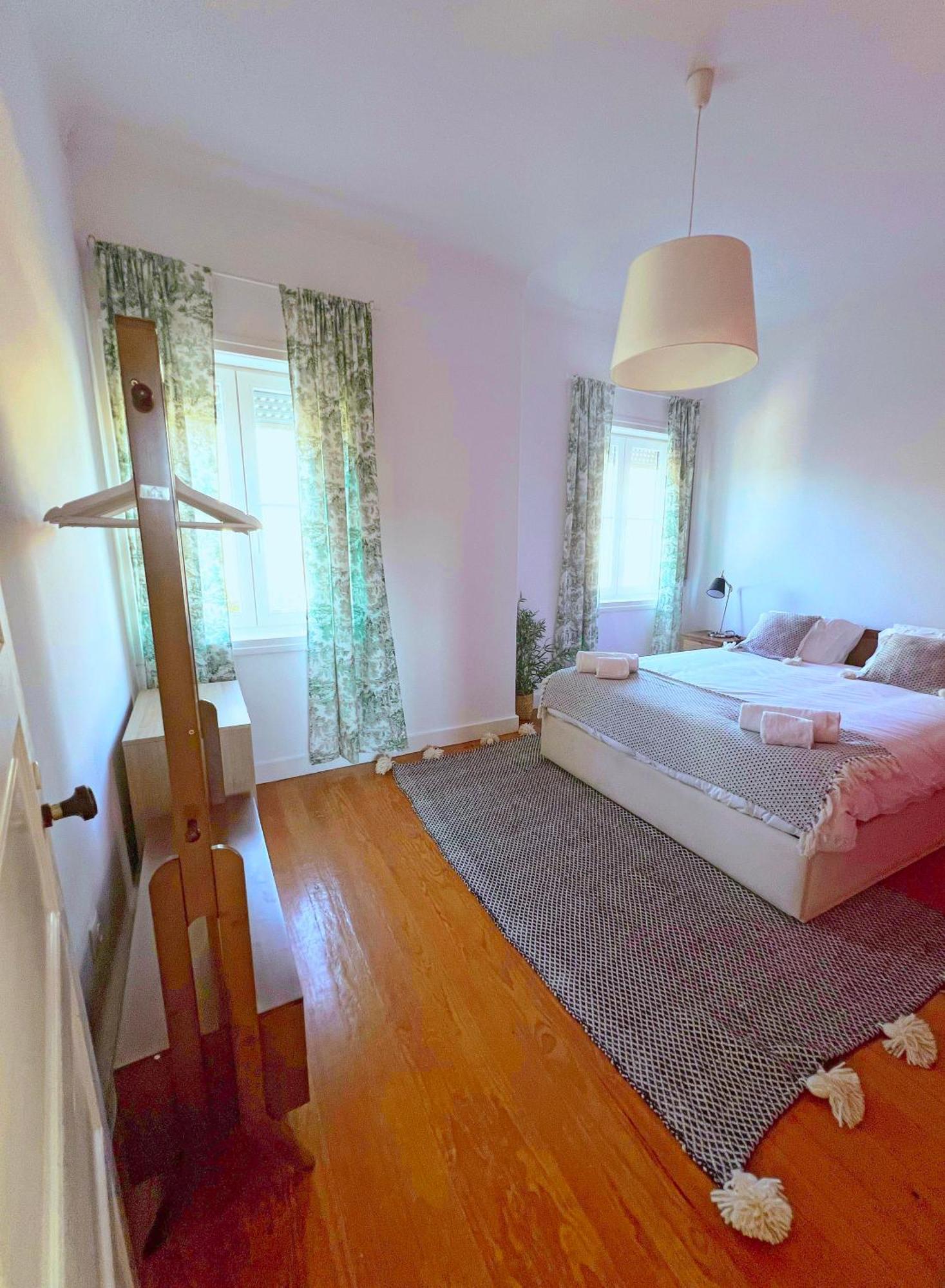 Apartment House Of Music 3 *